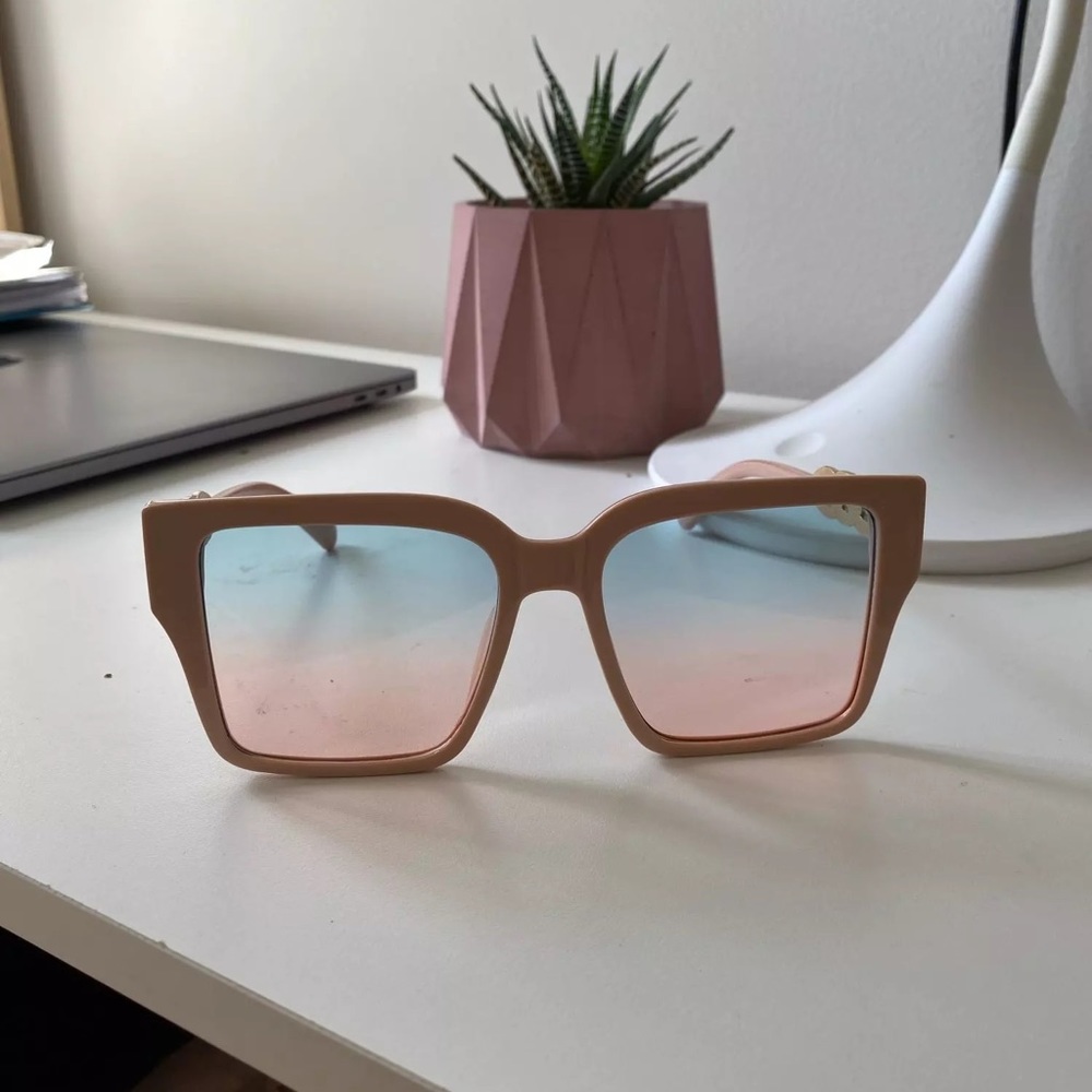 MULTICOLOR OVERSIZED SUNGLASSES 🕶 - Picture 4 of 6